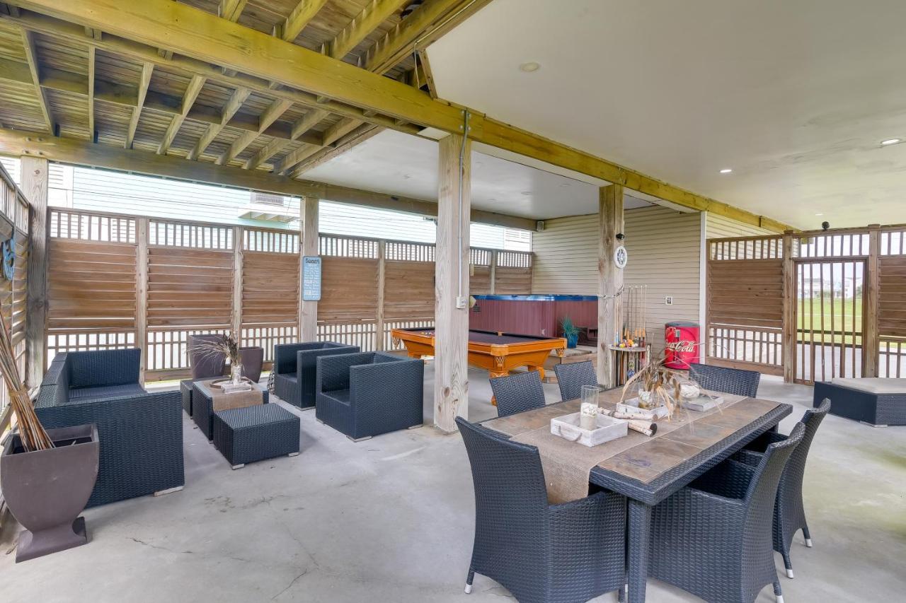 Galveston Escape With Entertainment Patio And Deck! Vila Exterior foto